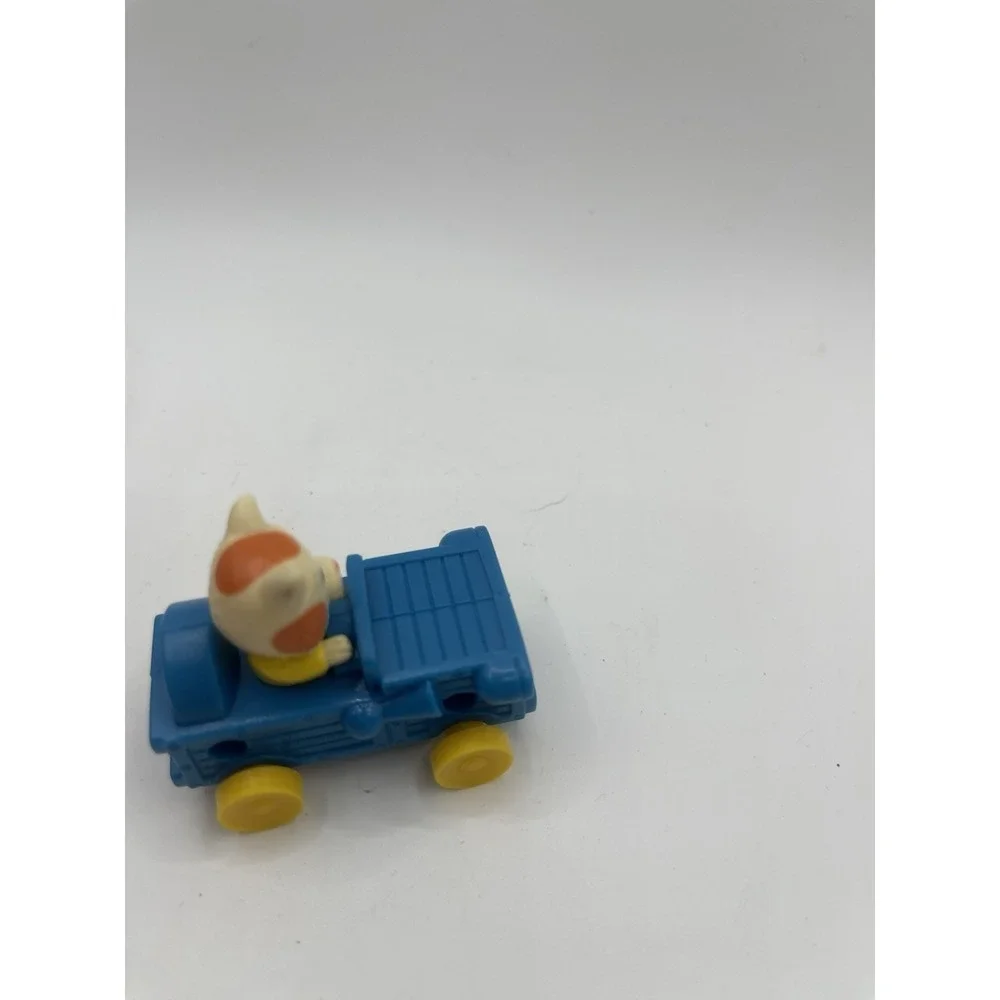 1994 RICHARD SCARRY BUSYTOWN HUCKLE CAT IN BLUE CAR 1.75